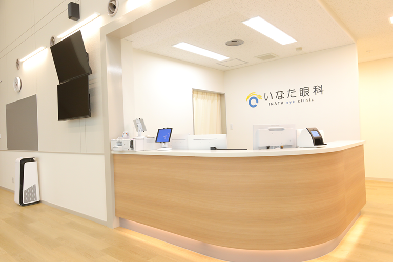 目の痛みが治まらないときは眼科受診を