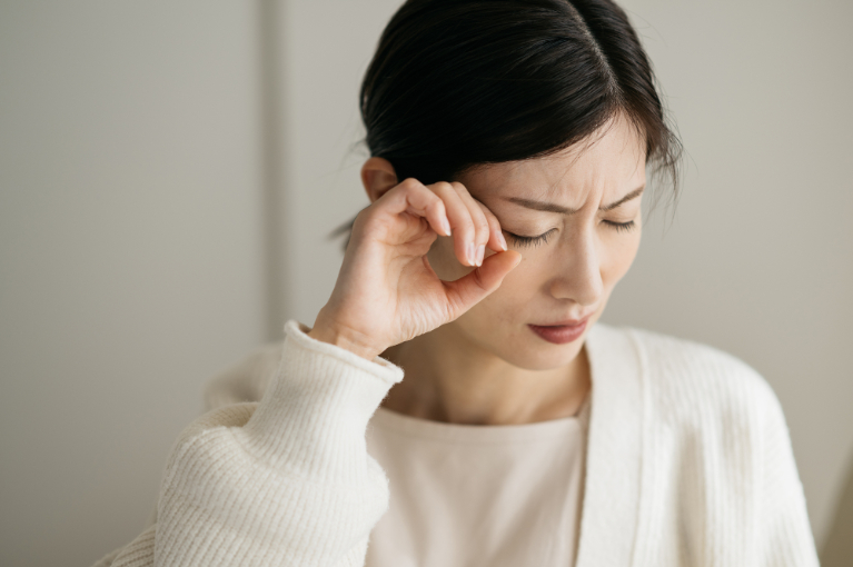 結膜炎で現れる主な症状